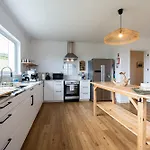 Hydrangea House Villa