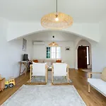 فيلة Hydrangea House *